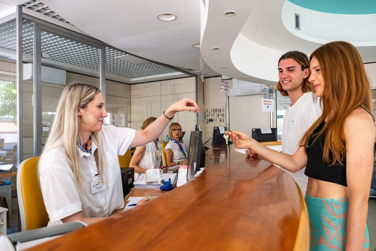 Rivanuona-Reception3